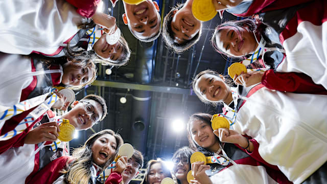 足球世界杯裁判否认偏袒传闻（世界杯裁判发声：未偏袒任何一方）