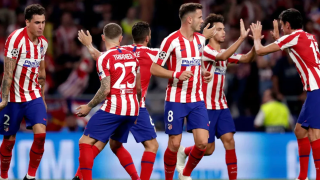 沙特主场气势惊人（沙特主场声势逼人）