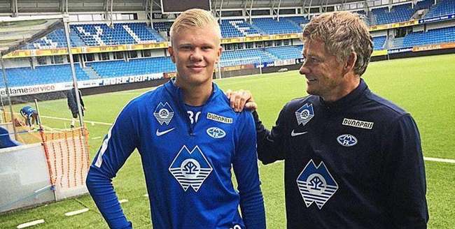 湖人浓眉哥篮下统治力助球队获胜（浓眉篮下称霸助湖人取胜）