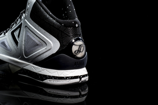 开拓者vs雷霆前瞻：克林根出战成疑，雷霆欲在客场完成复仇（开拓者vs雷霆前瞻：克林根出战存疑，雷霆力争客场复仇）