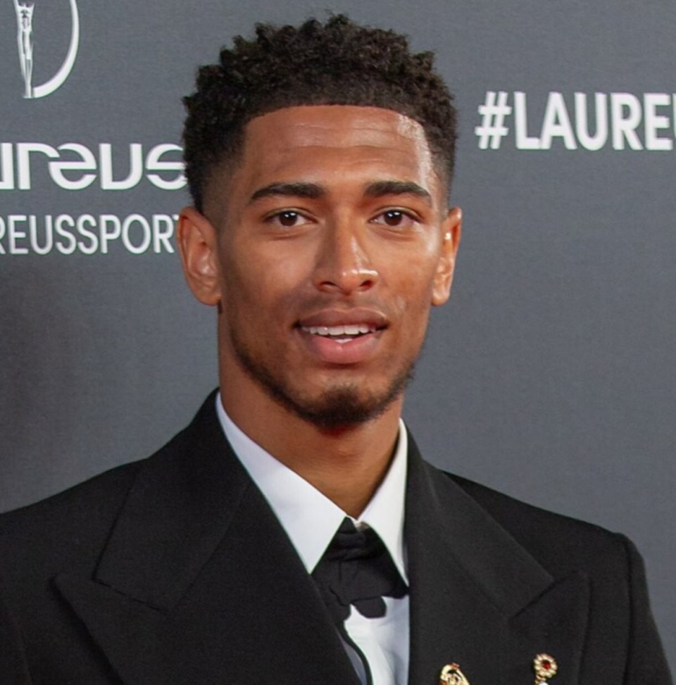 美记：欧文一直渴望复出，乐观估计他会在全明星前回归（美媒：欧文复出意愿强烈，预计全明星前回归）