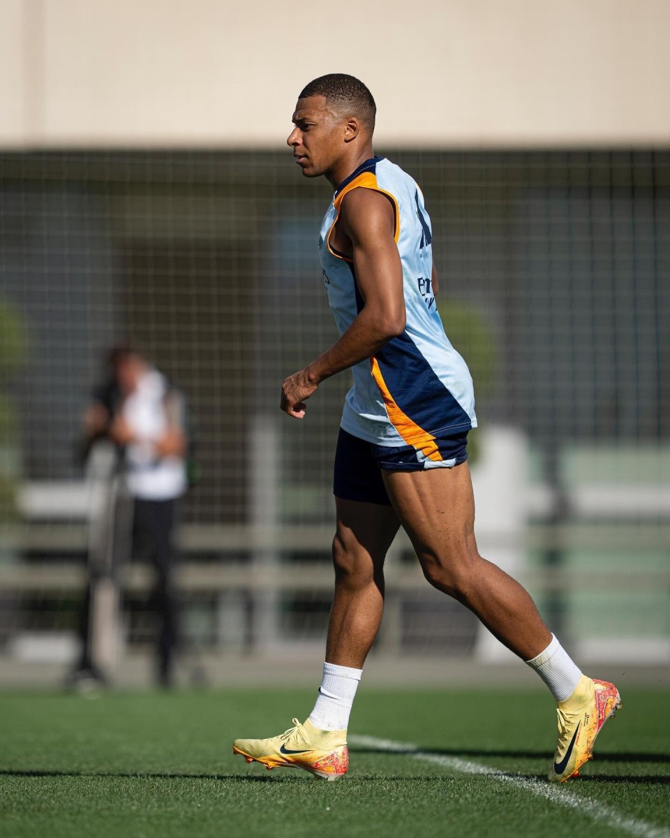 世体：伊纳西奥完成续约后，巴萨的引进希望变得渺茫（世体：伊纳西奥续约，巴萨签下他的可能性大幅降低）