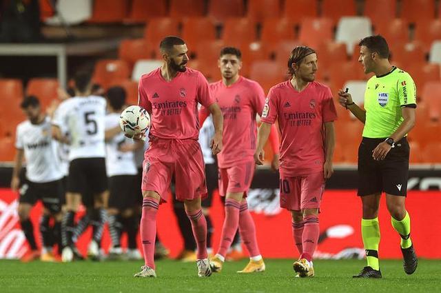 曼奇尼：我们非常渴望参加世界杯，要尽最大努力做好准备（曼奇尼：我们渴望出征世界杯，将全力备战）