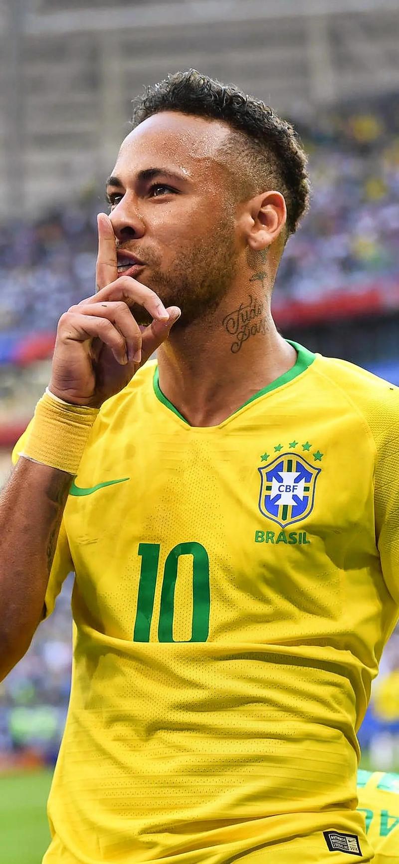 埃迪-豪：为德比战轮换？保持球员状态最好的方式是继续比赛（埃迪-豪谈德比轮换：保持球员状态的最佳方式是让他们持续出场）