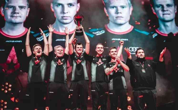 足的休息时 足的休息时